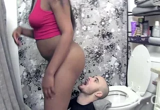 Nikki Ford Toilet Farts in Slaves Mouth