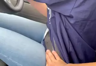 I put a ball that tightens the vagina in my pussy and when I went for a drive or walked around in public, my pussy started twitching and I got excited...