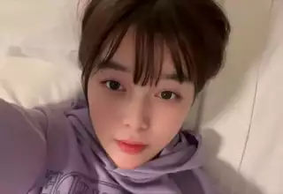 Selfie masturbation My girlfriend wasnt here today so I was happy to be able to masturbate casually in my room...