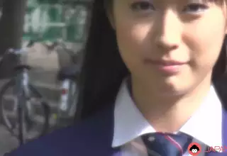Tomomi Motozawa in school uniform sucks a classmate
